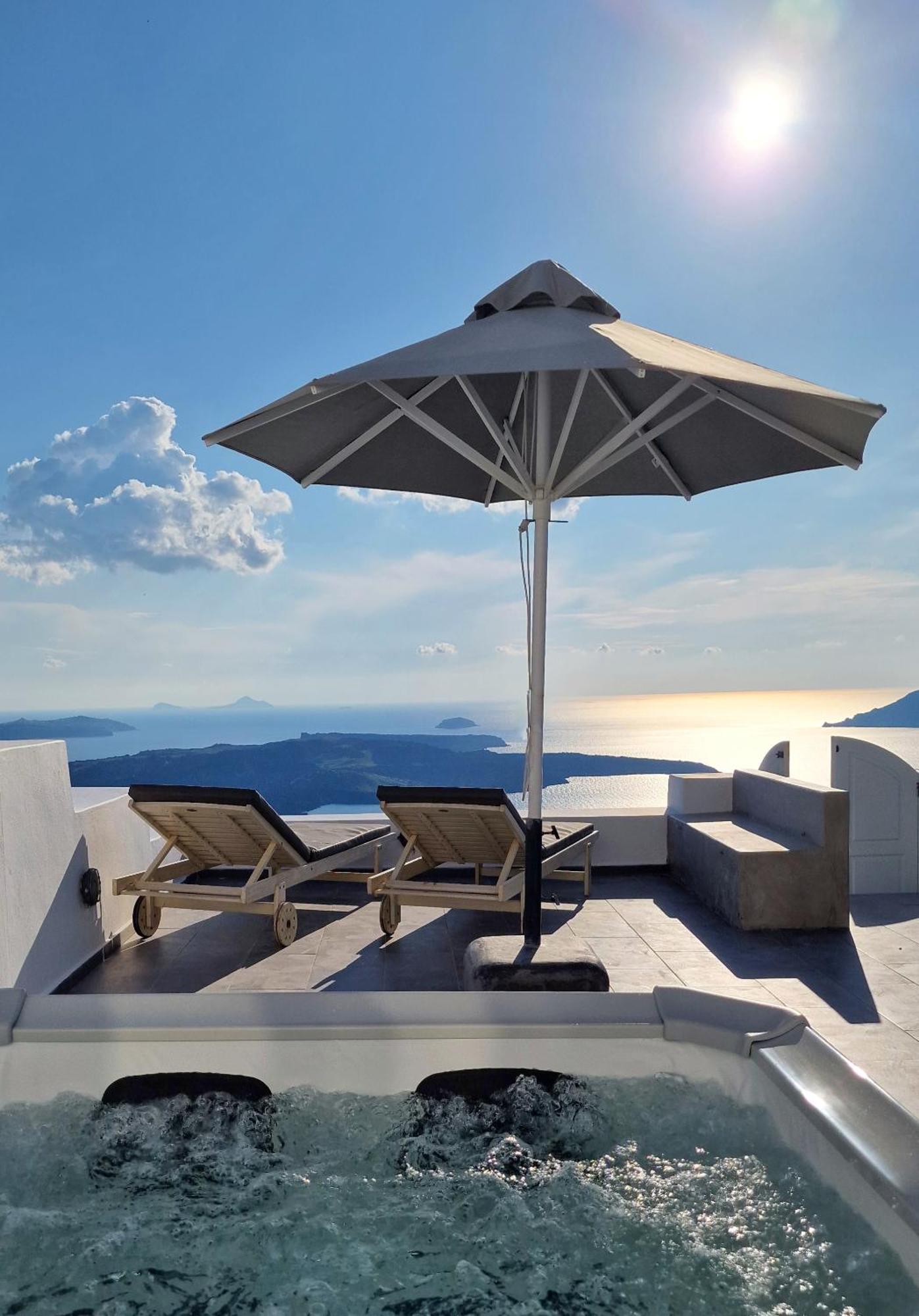 Karpimo Horizon - Caldera View With Private Hot Tub Villa Firostefani Exterior photo