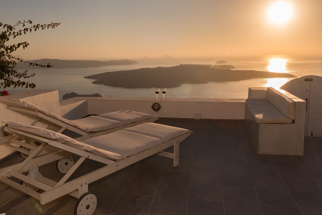 Karpimo Horizon - Caldera View With Private Hot Tub Villa Firostefani Exterior photo